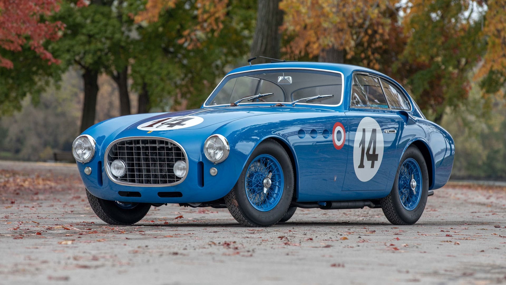 Phía trước của chiếc Ferrari 340 America 1952